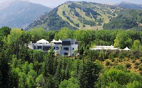 Aspen Meadows Resort 4*